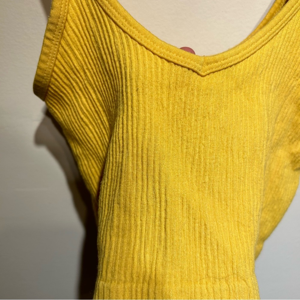 Urban Outfitters Out From Under Cropped Tank - Picture 5 of 6